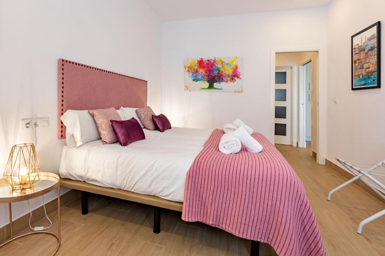 Nine O'Clock Metrosol Apartment Севиля Екстериор снимка