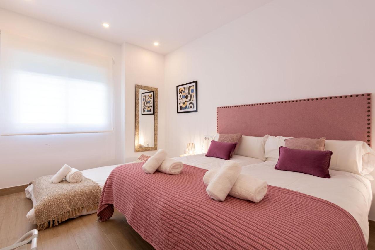 Nine O'Clock Metrosol Apartment Севиля Екстериор снимка