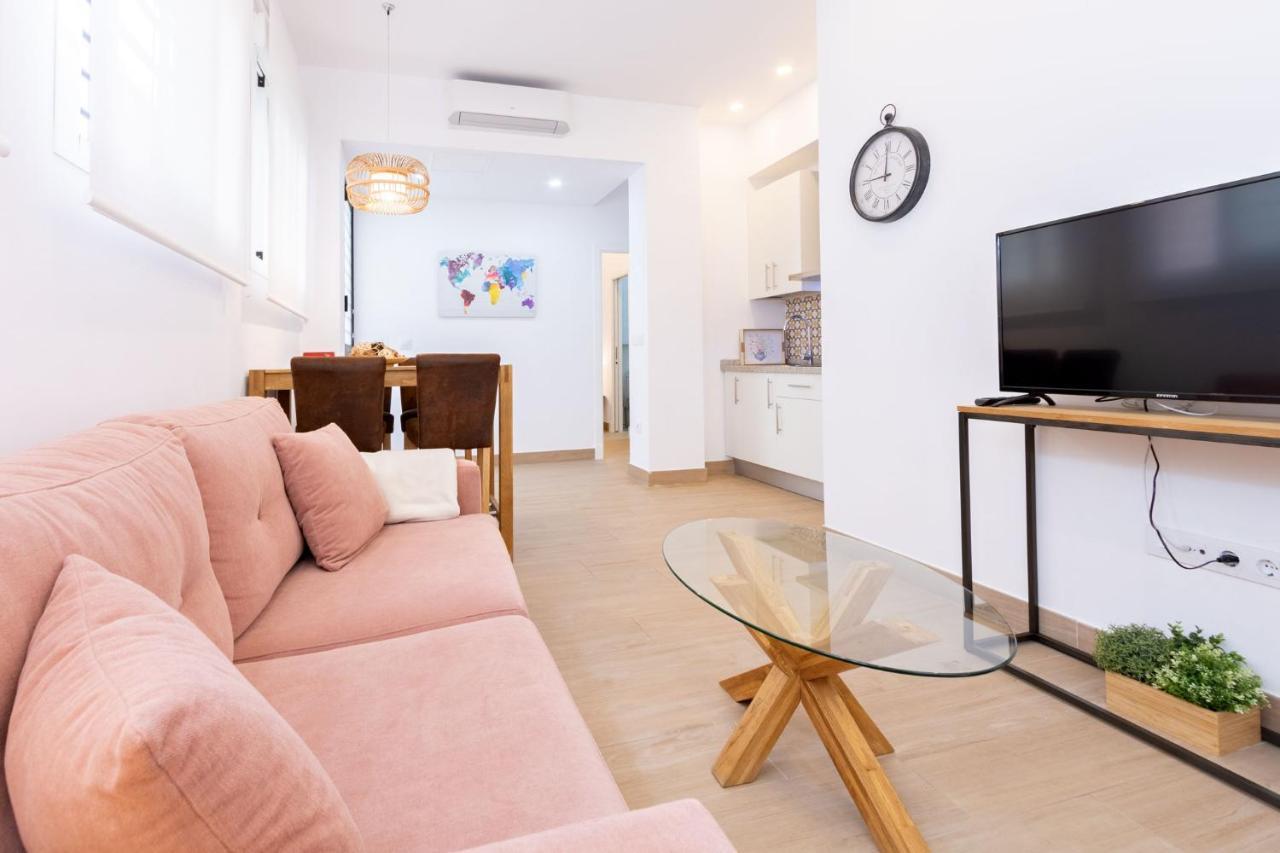 Nine O'Clock Metrosol Apartment Севиля Екстериор снимка